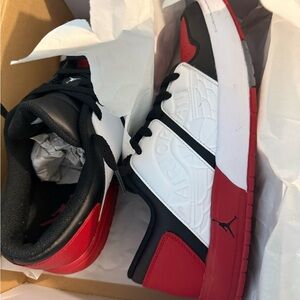 Jordan Nu Retro 1 Low Black and White (wore it once)